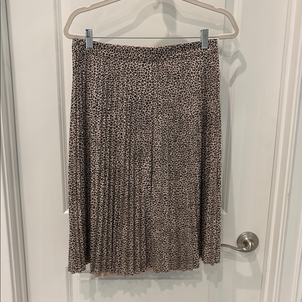 Ann Taylor Black Tan Pleated A-Line Skirt